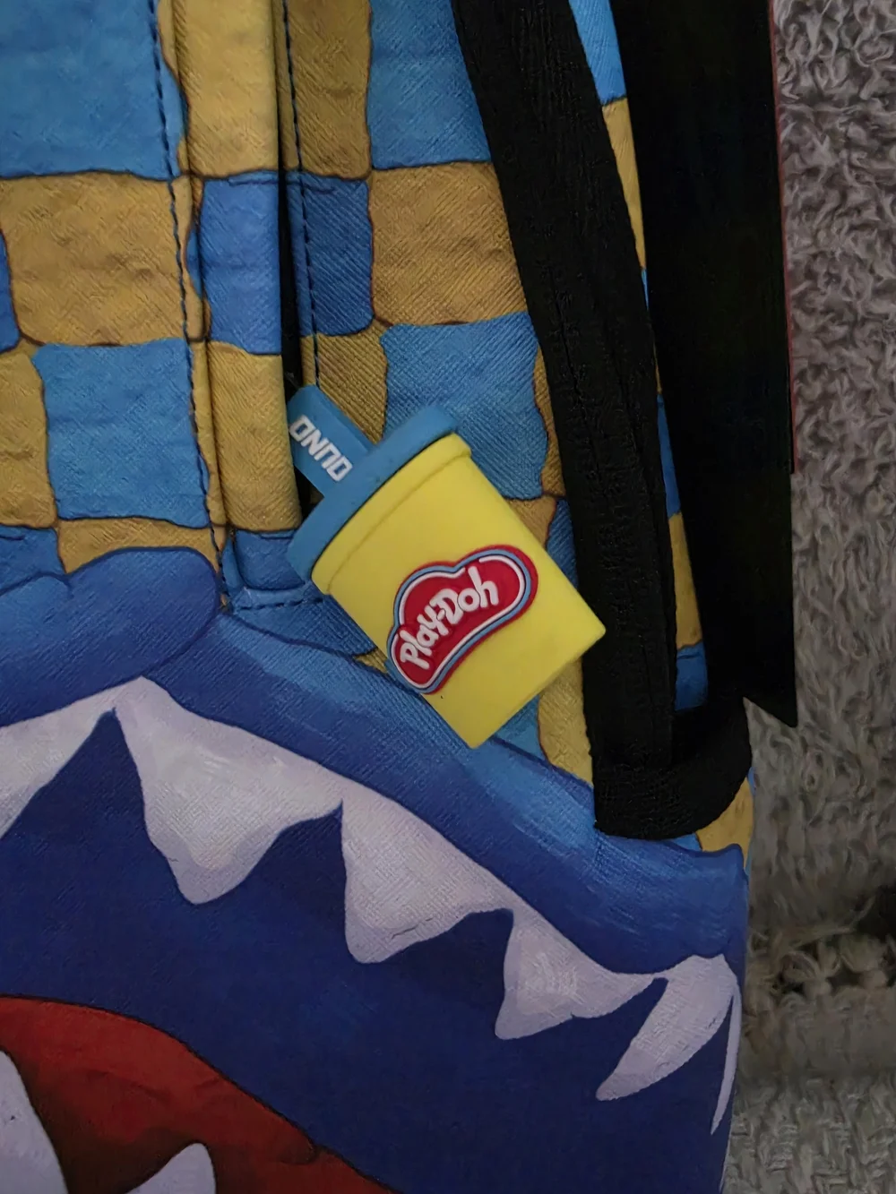 PLAY-DOH MOLDED SHARK MINI DLX BACKPACK